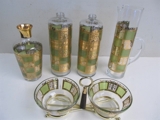 lot 57 image: Mid Century Signed CULVER Barware Serving Set