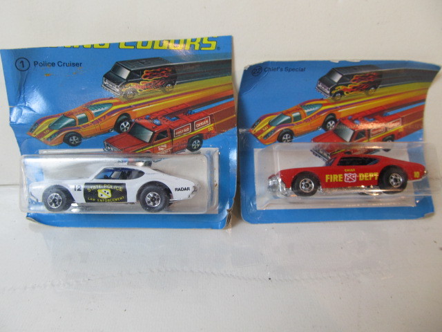 lot 86 image: Original Unopened 1970s HOT WHEELS Flying Colors Cars