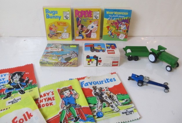 lot 91 image: Group of Vintage Toys