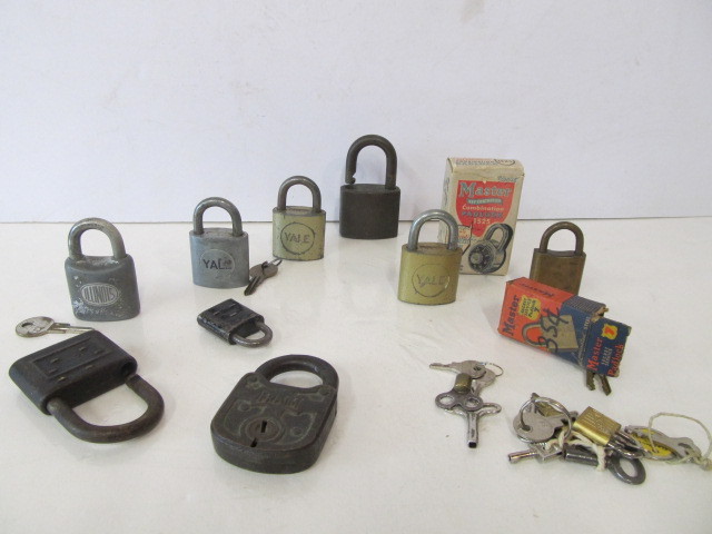 lot 209 image: Nice Group of Vintage Padlocks
