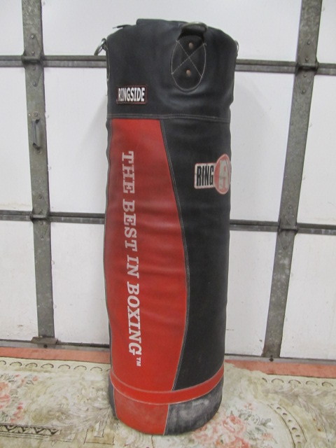 lot 8 image: Heavy Duty RINGSIDE Boxing 150lb Heavy Punching Bag