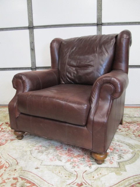 lot 197 image: HENREDON Genuine Leather Oversized Club Chair