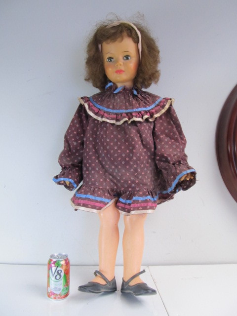 lot 132 image: Large Vintage IDEAL Doll w Outfit - 36 tall