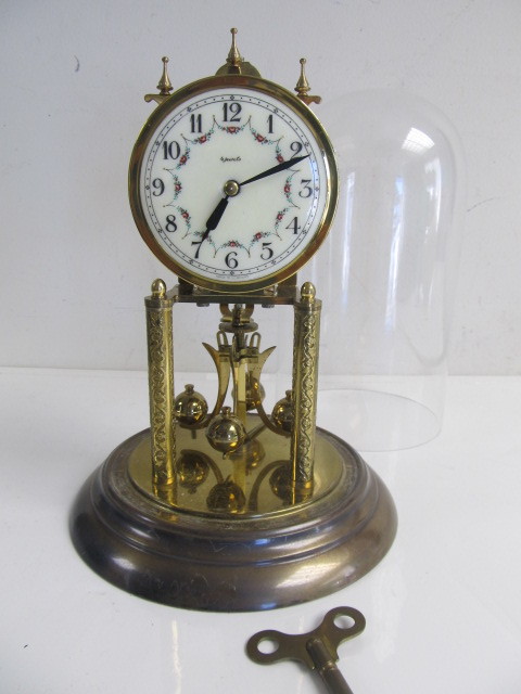 lot 156 image: Working Vintage 4 Jewel German Anniversary Clock wKey