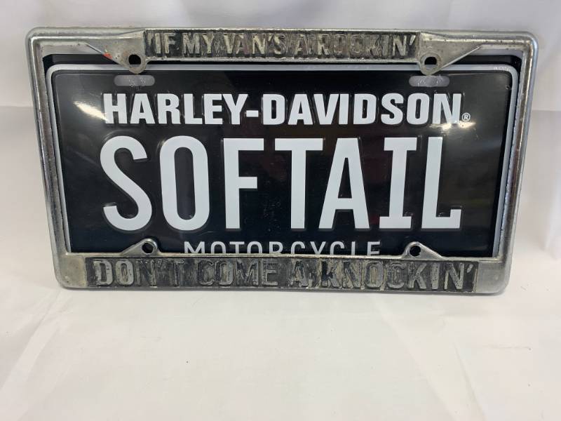 lot 55 image: Harley Davidson License Plate & Frame