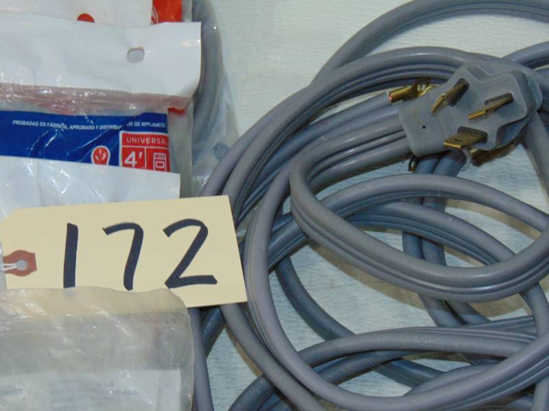 lot 7 image: Appliance Cords