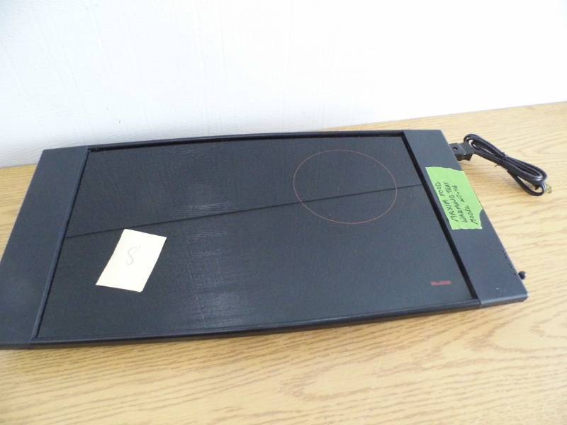 lot 8 image: Maxim Food Warming Tray