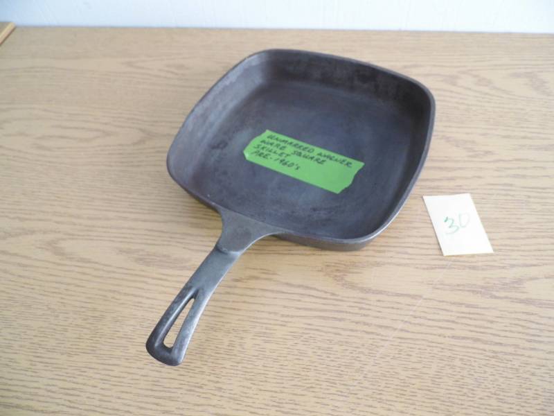 lot 30 image: Wagner Ware Square Skillet