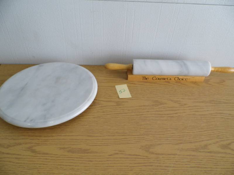lot 52 image: Marble Lazy Susan & Rolling Pin