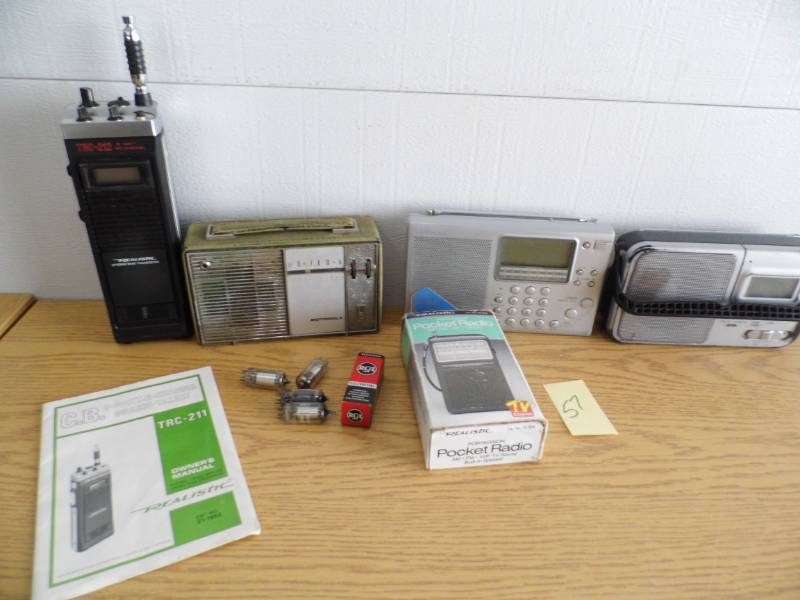 lot 57 image: Radios