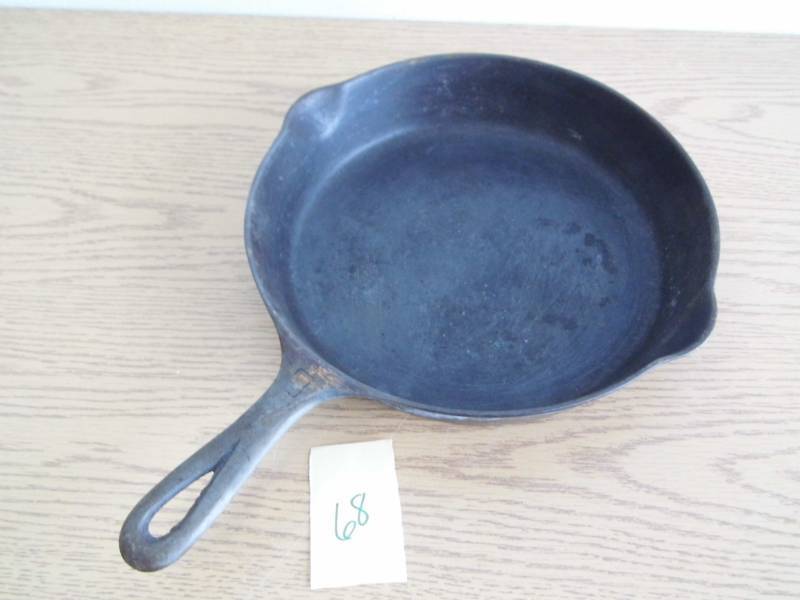 lot 68 image: Griswold Skillet