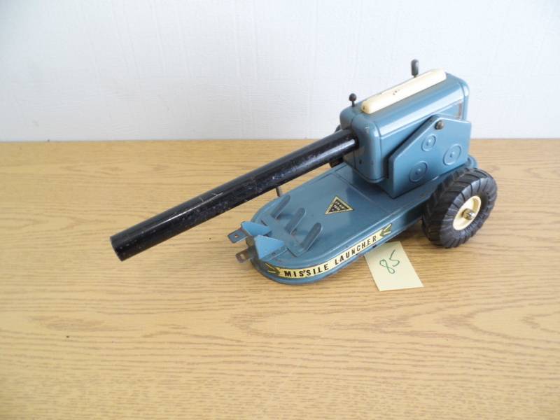 lot 85 image: Nylint Missle Launcher
