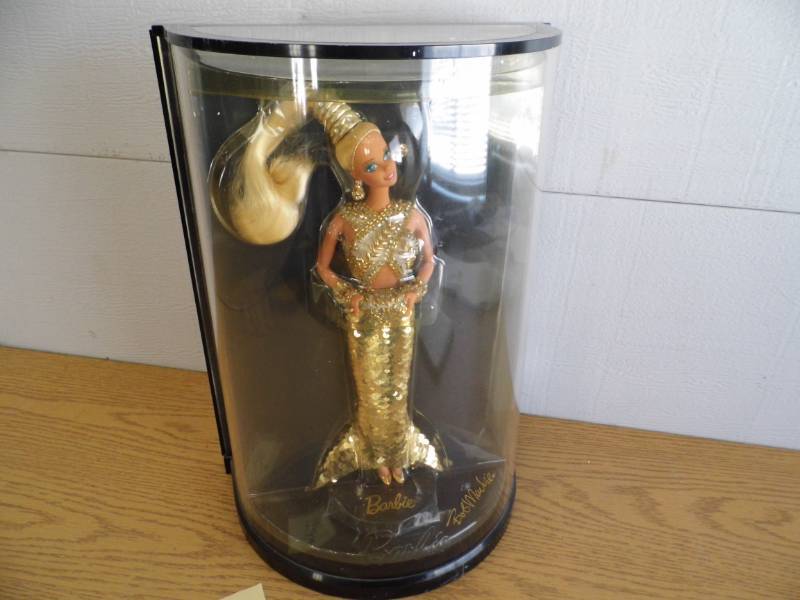 lot 126 image: Bob Mackie Barbie Doll