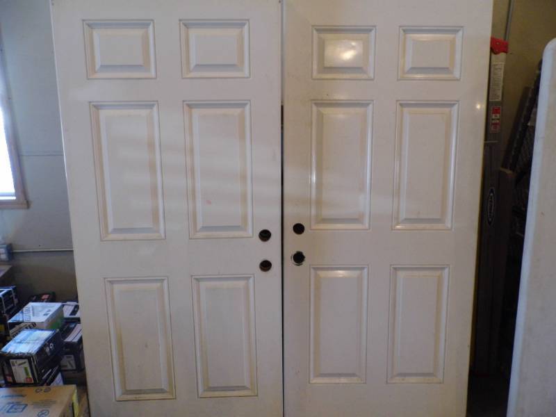 lot 127 image: Lot of 4 6 Panel Exterior Door Slabs