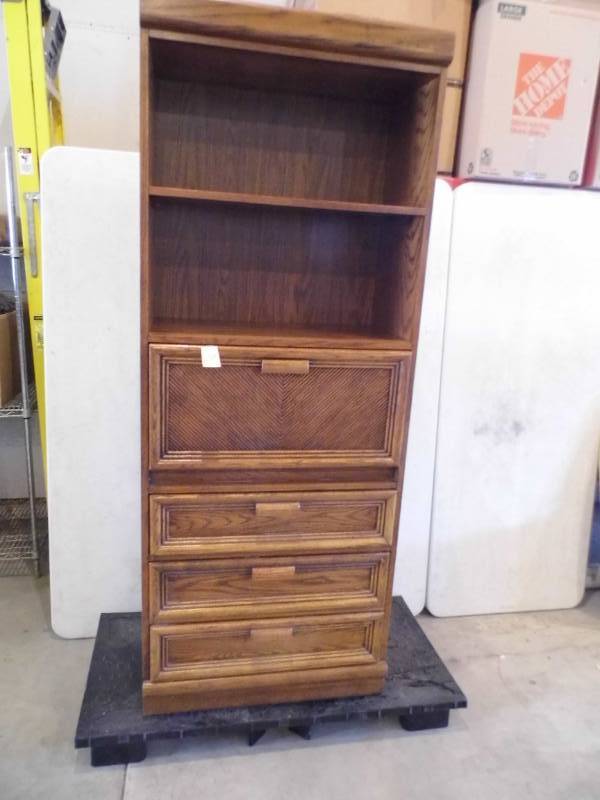 lot 136 image: Bookcase Desk