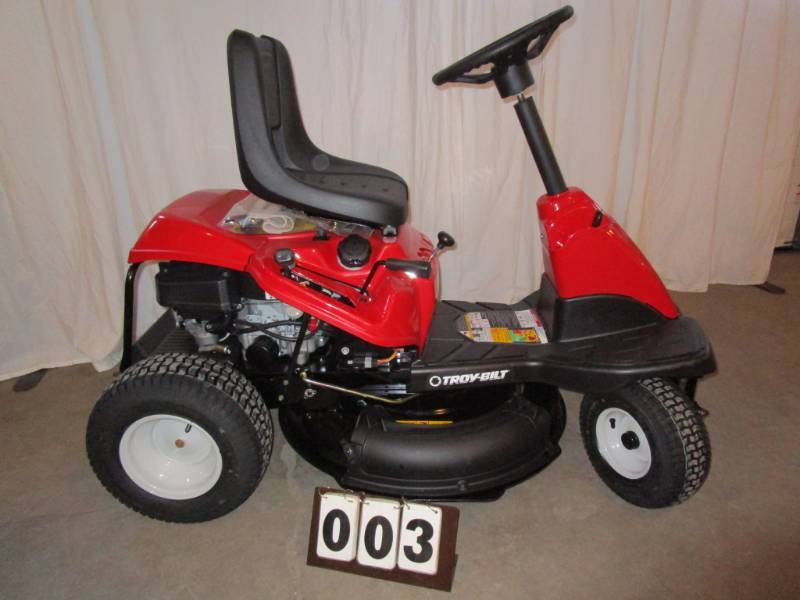 lot 3 image: Troy Bilt 30 Rear Engine Riding Mower