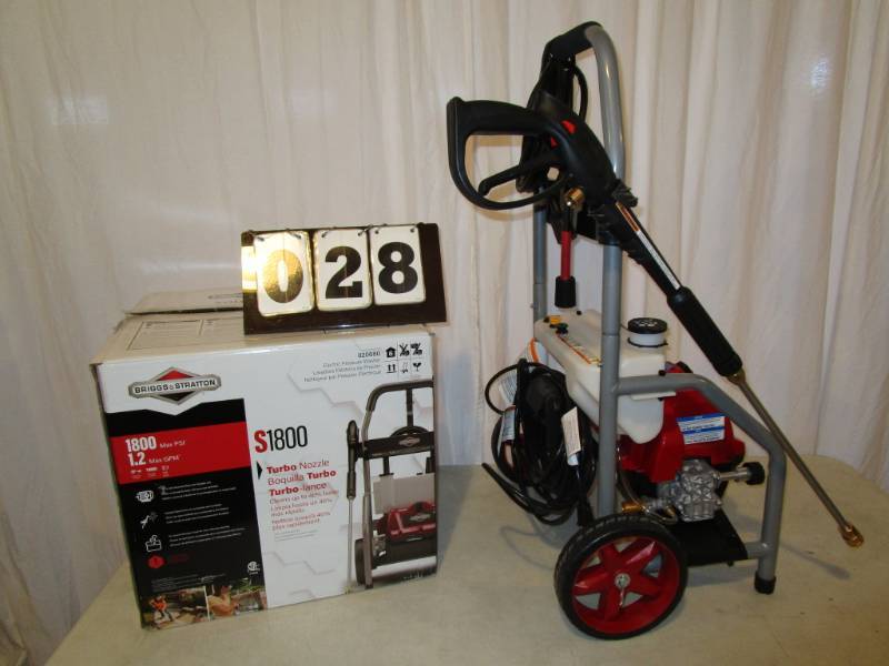 lot 28 image: Briggs & Stratton 1800 PSI Pressure Washer