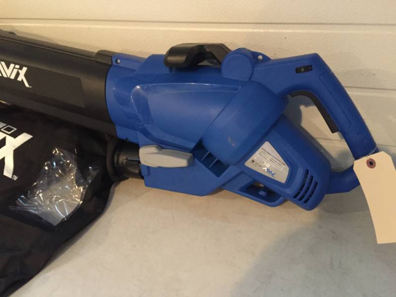 lot 81 image: AAVIX Blower-Mulcher-Vac