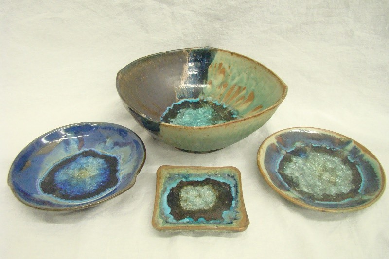lot 8 image: Custom Made Dock 6 Pottery Kerry Brooks Geode Bowl and Plate Set