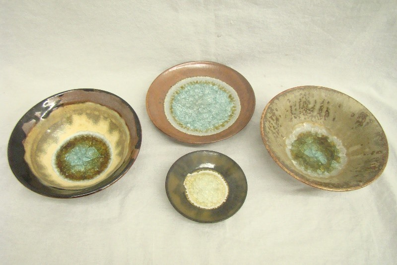 lot 11 image: Custom Made Dock 6 Pottery Kerry Brooks Geode Bowl and Plate Set