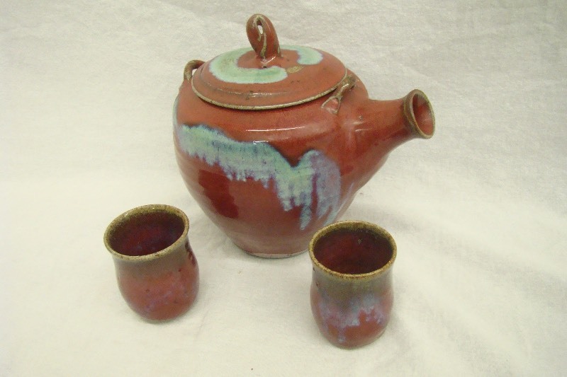 lot 12 image: Custom Made Dock 6 Pottery Kerry Brooks Teapot and Cup Set