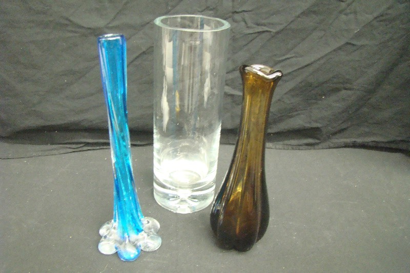 lot 22 image: Krosno Etc Art Glass Vases