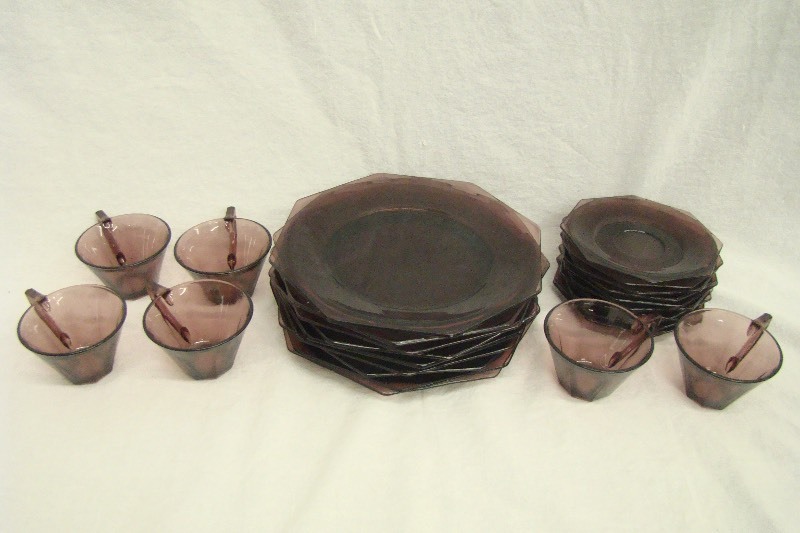 lot 25 image: Purple Glass Plates Saucers and Cups Set