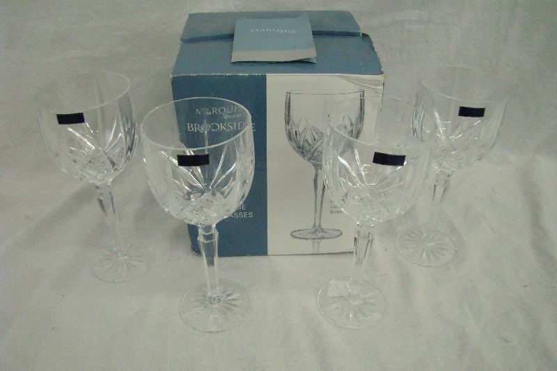 lot 43 image: New Set of 4 Marquis By Waterford Brookside Crystal Wine Glasses
