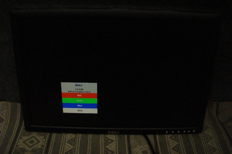 lot 66 image: Dell 2005FPW Computer Monitor