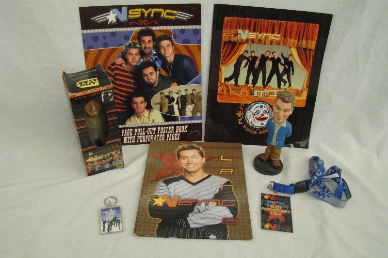 lot 97 image: NSYNC Justin Timberlake Bobblehead 2000 2001 Tour Memorabilia 