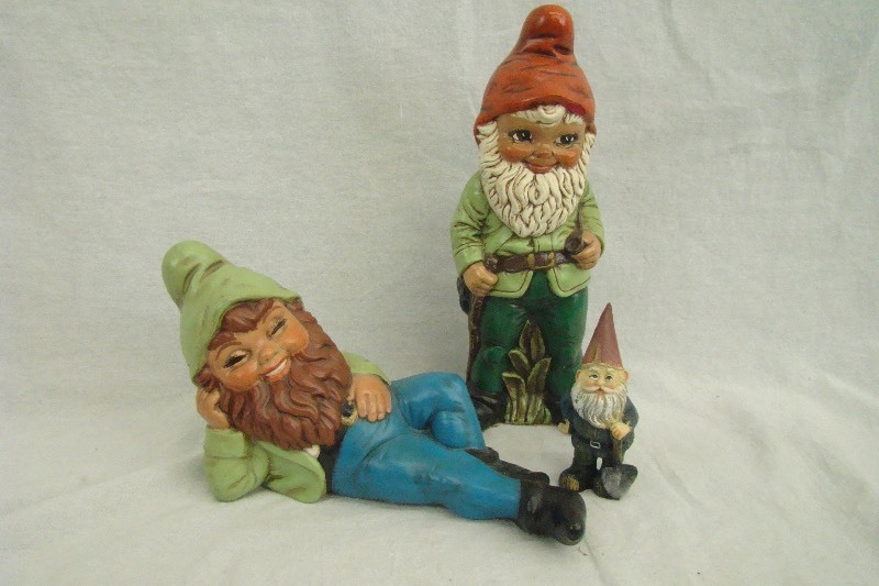 lot 98 image: Vintage 1966 Gnome Lot 