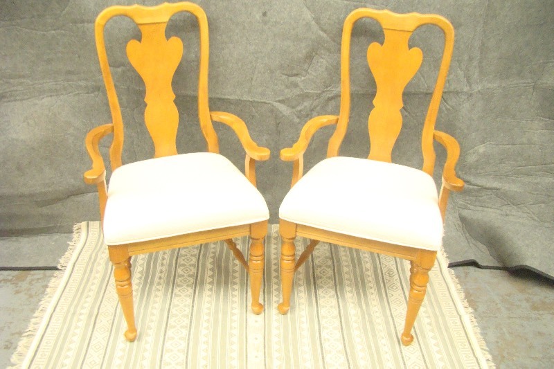 lot 120 image: Pristine Pair of Arm Chairs