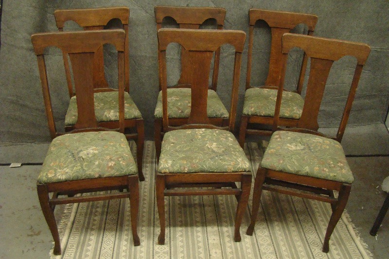 lot 127 image: Set of 6 Antique Chairs