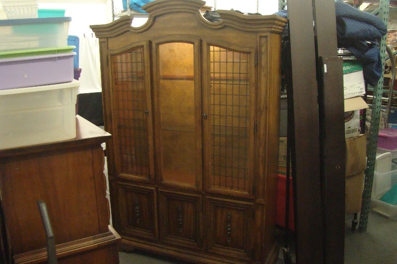 lot 145 image: Large Vintage Solid Wood Mid Century Hutch