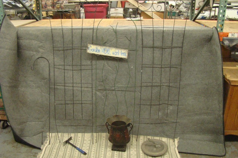 lot 150 image: Gardening Lot with 3 Trellis Planter Bird Bath Etc 