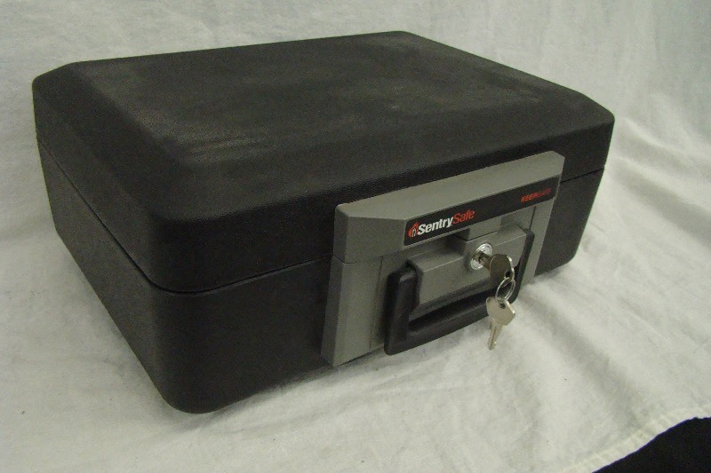 lot 179 image: Sentry Safe Keyed Fire Safe