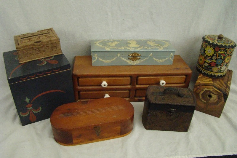 lot 181 image: Lot of Vintage and Decorative Storage Boxes