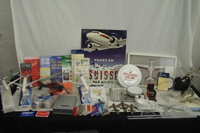 lot 188 image: Huge Lot of Vintage Airline NWA Sun Country Delta Etc