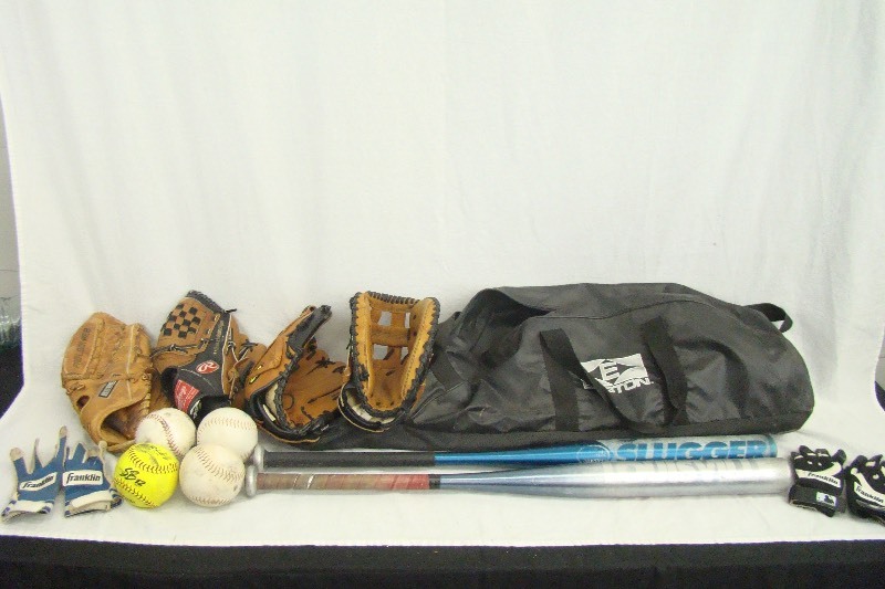 lot 193 image: Softball and Baseball Lot