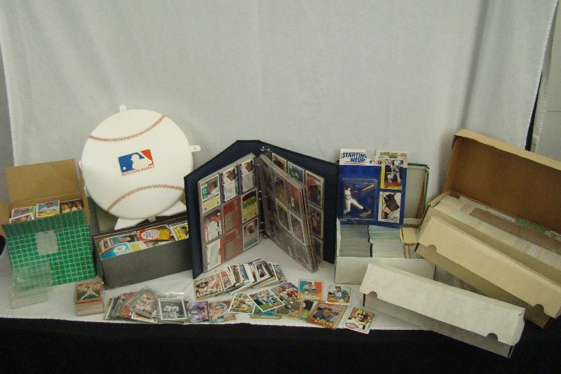 lot 196 image: Huge Lot of 1960-1990s Baseball Football Basketball Hockey Cards