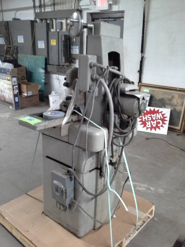 lot 182 image: K.O. Lee Co. Series Hand-Feed Surface Grinder with GE A-C Motor, Square-D Safety Switch