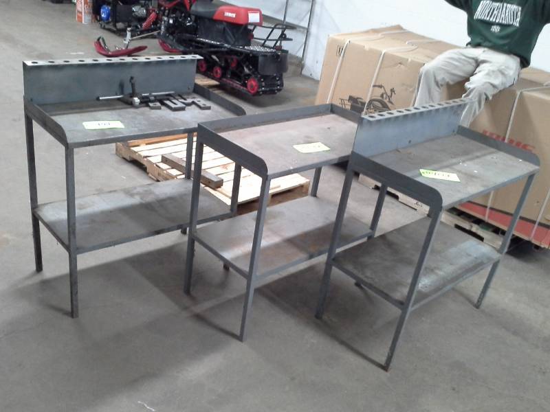 lot 194 image: Metal Shop Tables