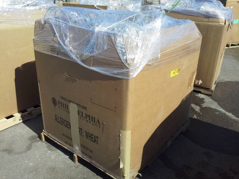 lot 255 image: Pallet Box of Jobsite Lighting