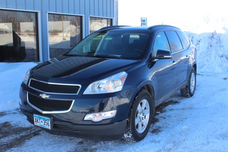 lot 3479 image: 2010 Chevrolet Traverse LT