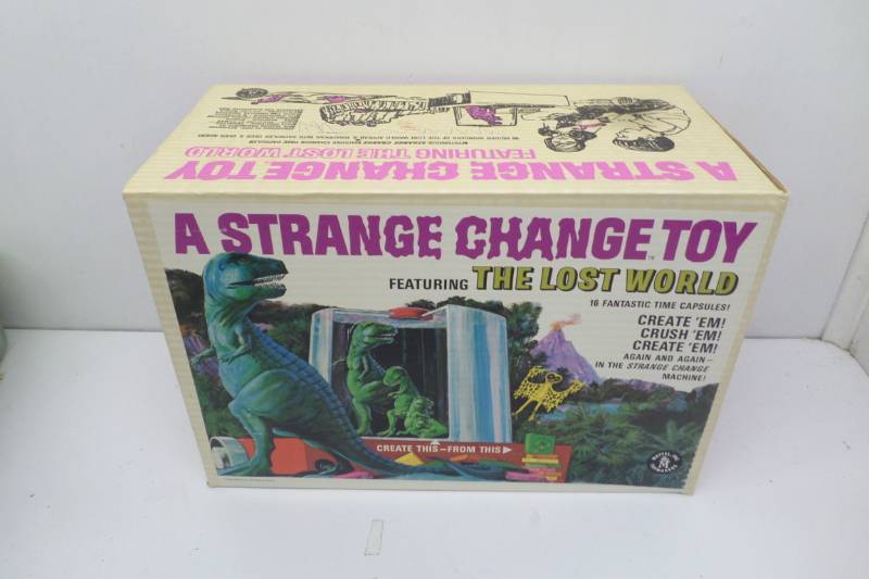 lot 69 image: A Strange Toy-The Lost World-Mattel
