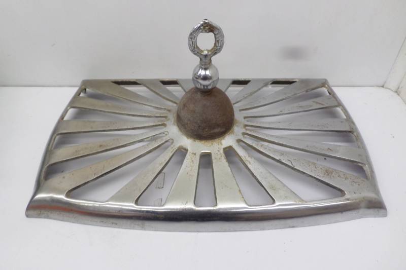 lot 71 image: Vintage Cast iron Wood Stove Top