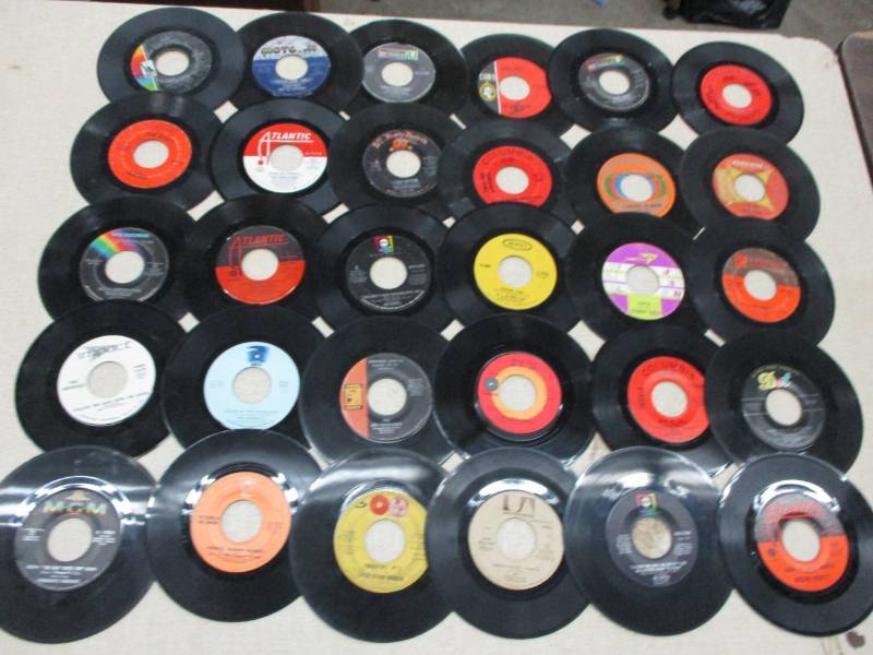 lot 27 image: 30 (45 records)