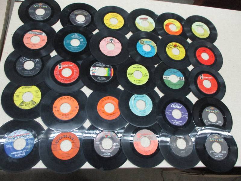 lot 29 image: 30 (45 records)