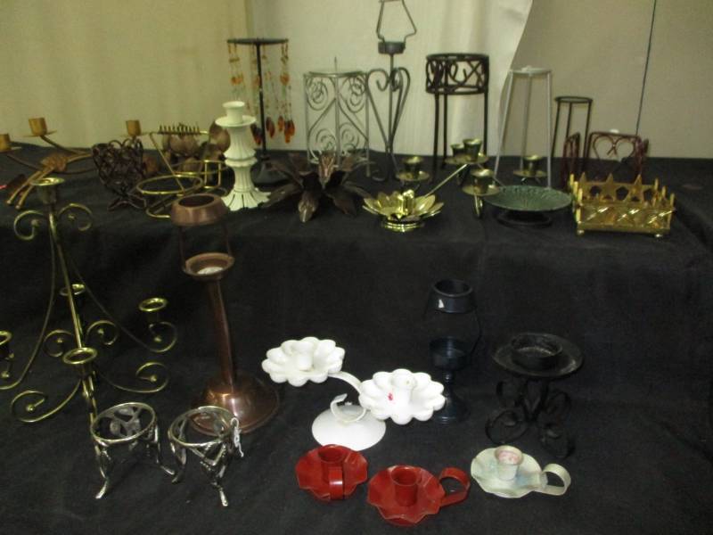 lot 40 image: Variety of candle holders