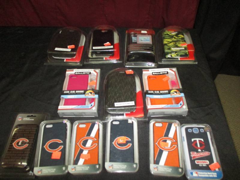 lot 83 image: Sports twins and more Varity of phone cases and accessories